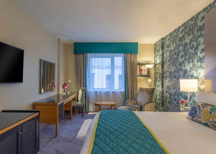 Premium King Room